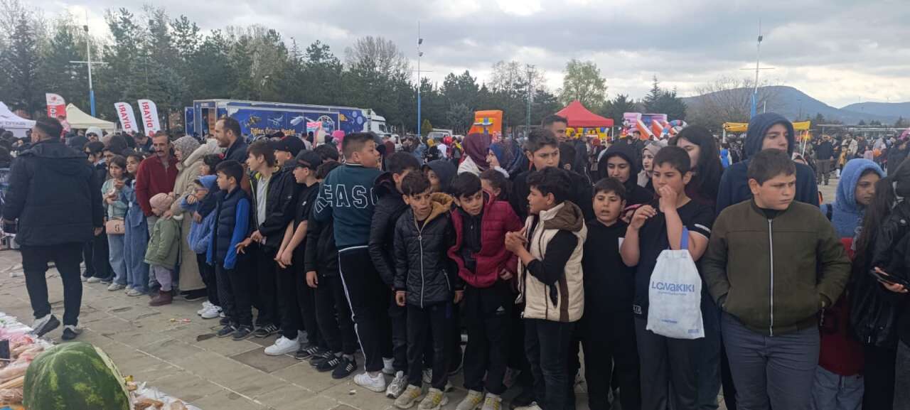 Konya Beyşehir’de Gençlik ve Lezzet Festivali coşkuyla başladı 8